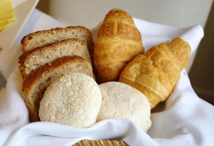 پانسیون Lyngrove Wines & Guesthouse