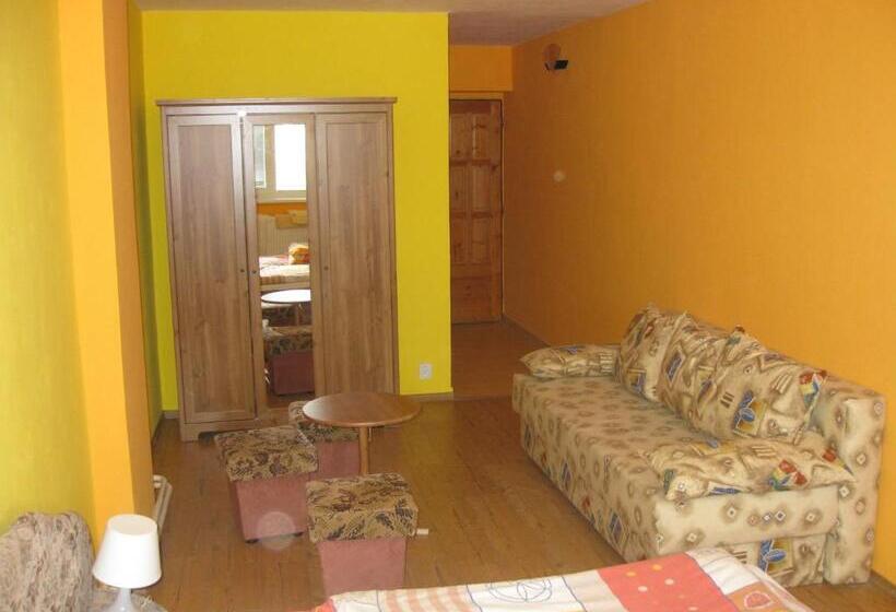 펜션 Penzión Normandia