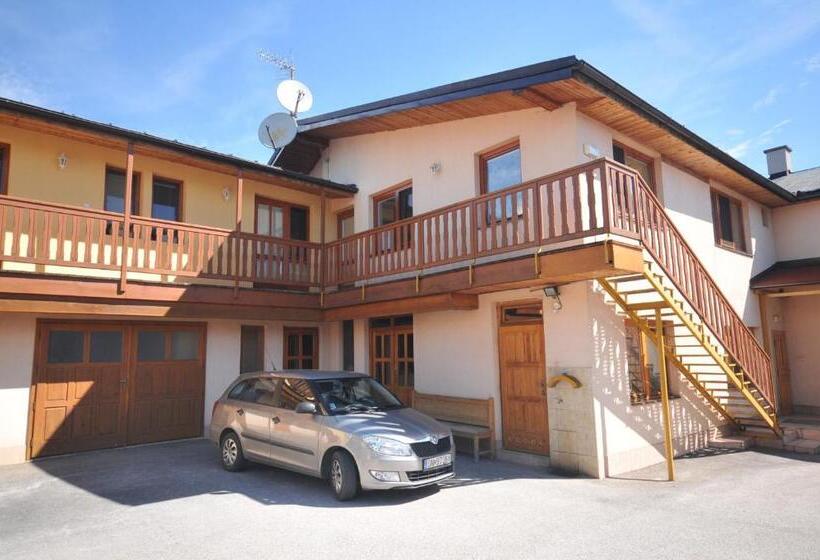 פנסיון Penzion Jendrál