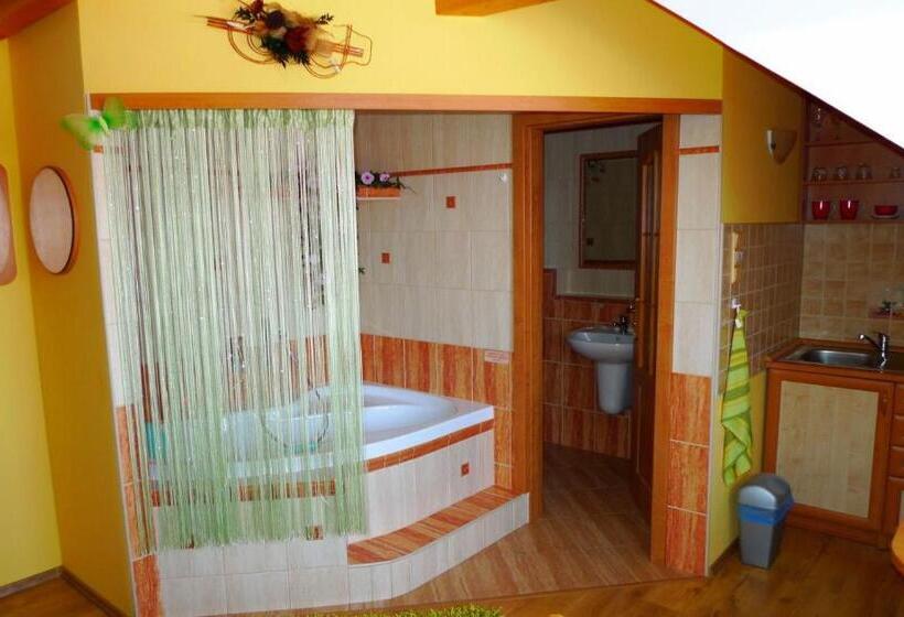 بنسيون Penzion Rogallo