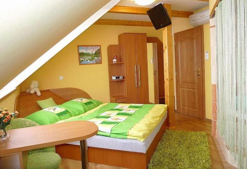 بنسيون Penzion Rogallo