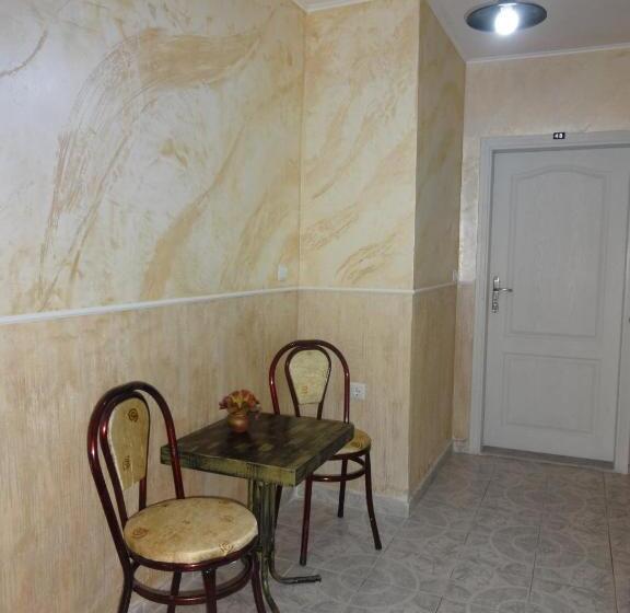 ペンション Rooms Nesebar Eli