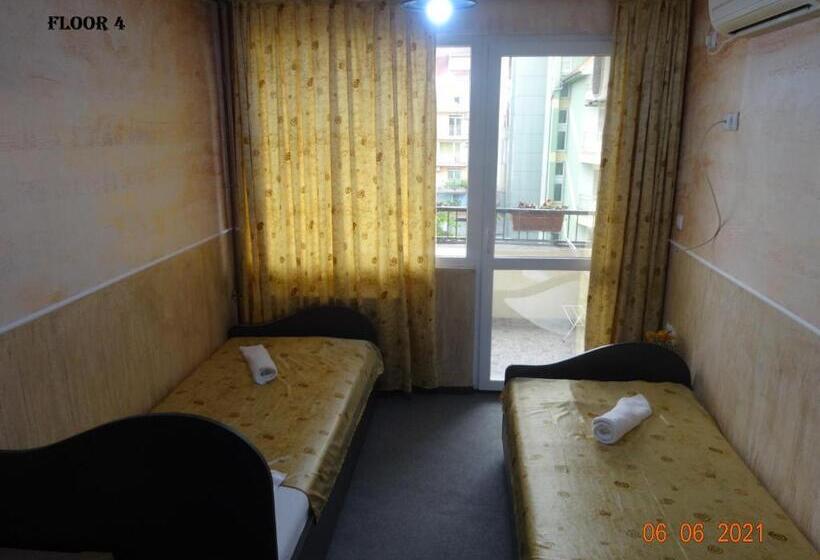 ペンション Rooms Nesebar Eli