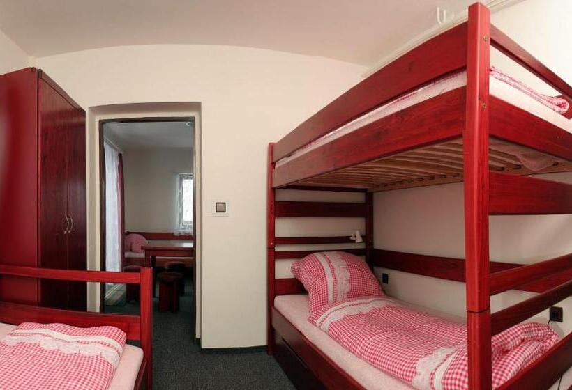 ペンション Ubytování Karolinka