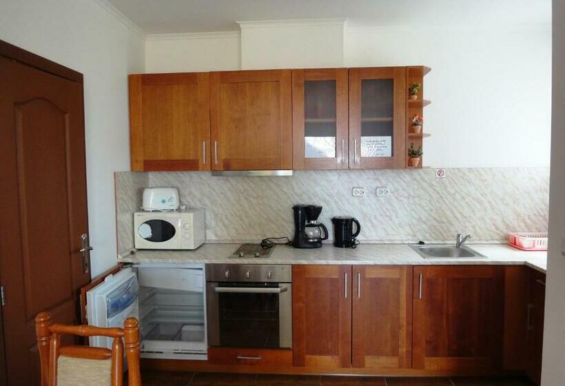 منتجع Bay View Villas   Luxury Villas & Apartments