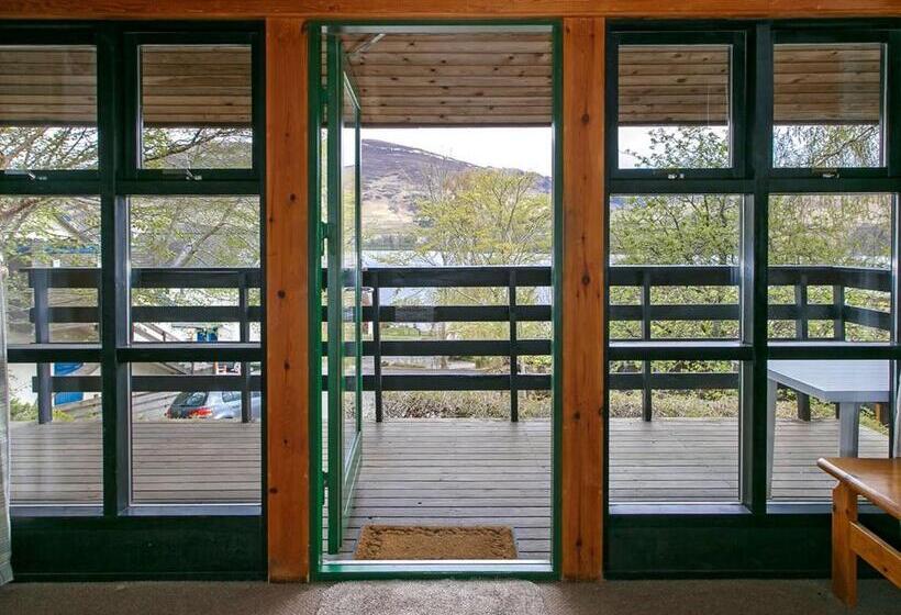 منتجع Lochearnhead Loch Side