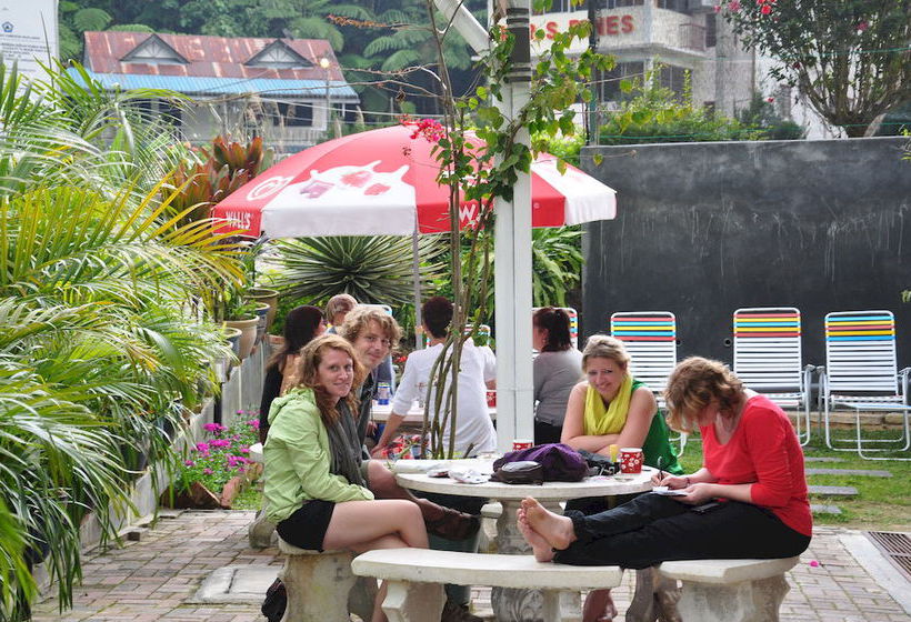 فندق صغير Father S Guest House