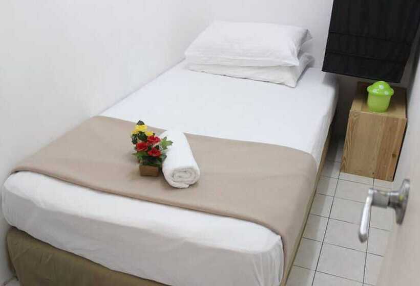 Общежитие Nautilus Bay Home Inn