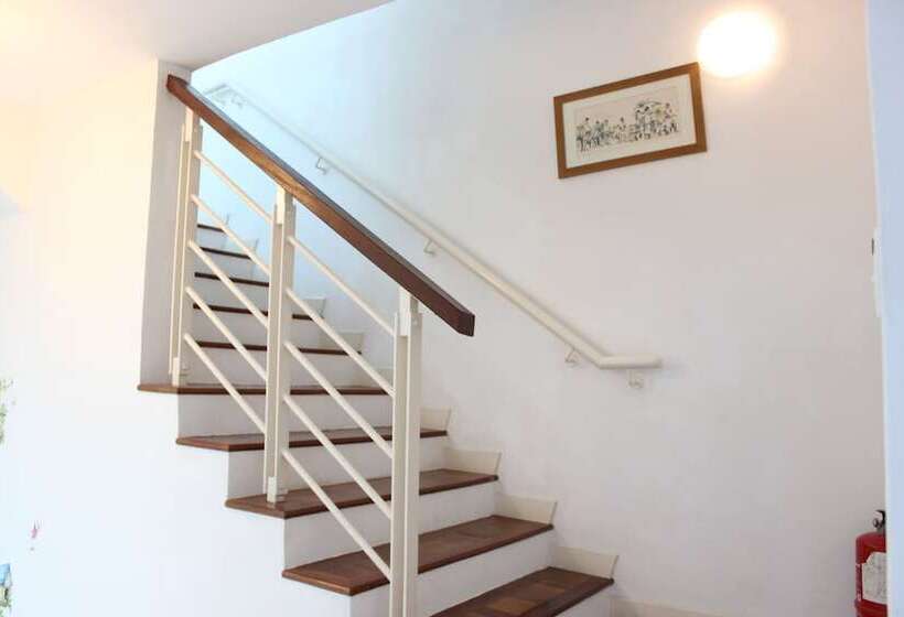 호스텔 Nautilus Bay Home Inn