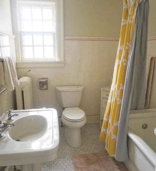 مبيت وإفطار Lochnaiar Inn