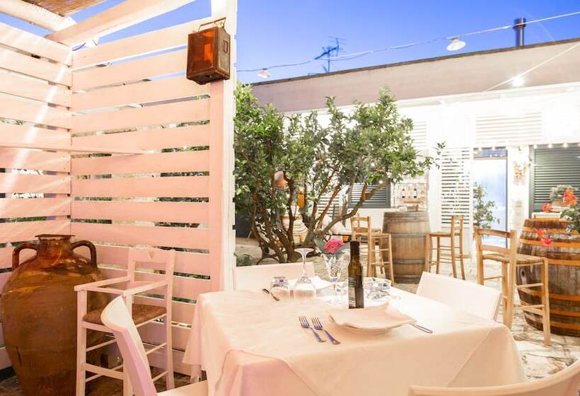 تختخواب و صبحانه Masseria Messapia Wine Resort & Spa