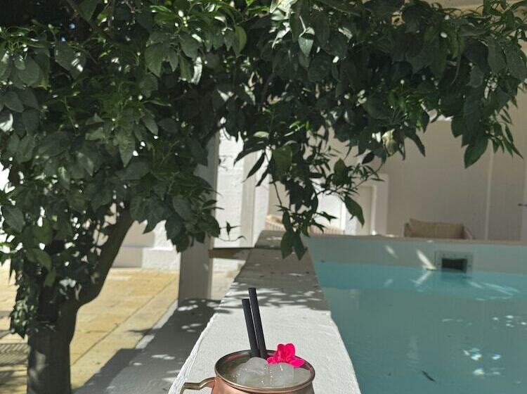 تختخواب و صبحانه Masseria Messapia Wine Resort & Spa