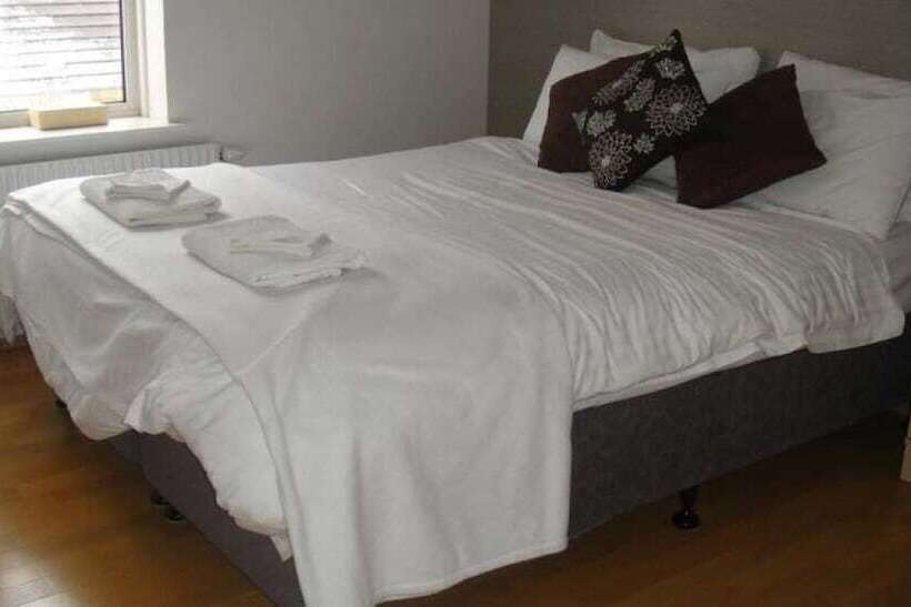 Bed and Breakfast The Red Ski House