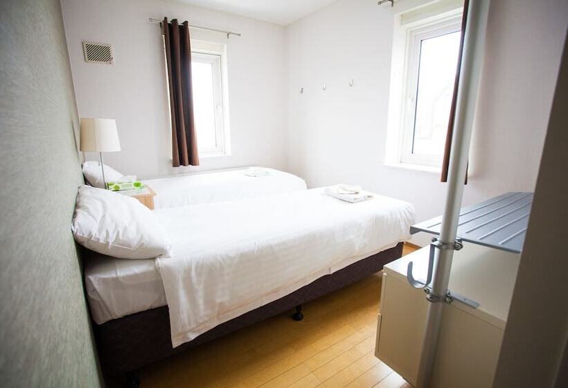 Bed and Breakfast The Red Ski House