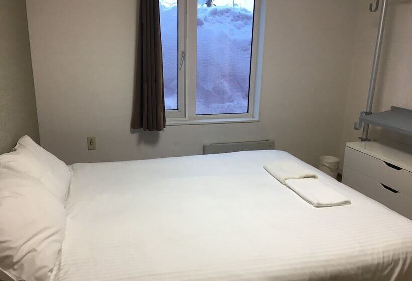 Bed and Breakfast The Red Ski House