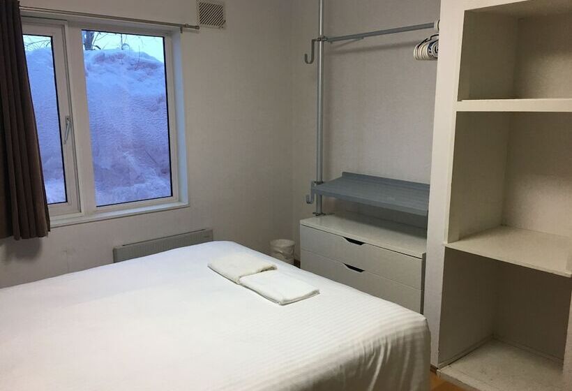 Bed and Breakfast The Red Ski House