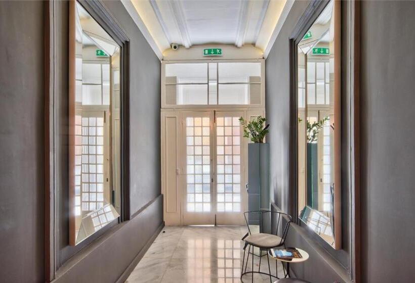 تختخواب و صبحانه Ursulino Valletta