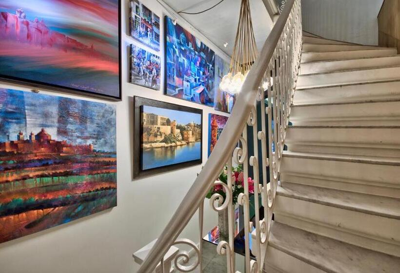 تختخواب و صبحانه Ursulino Valletta