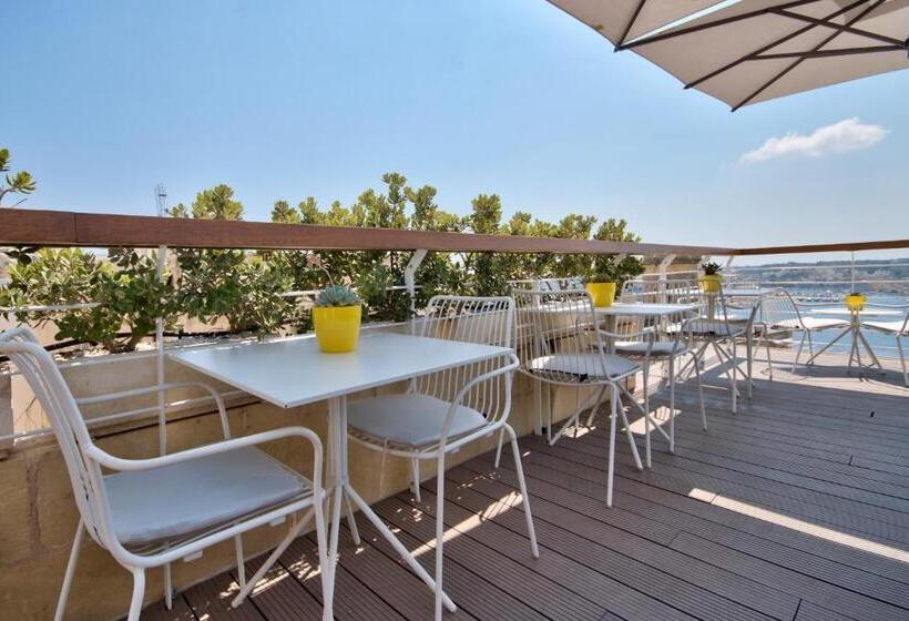 تختخواب و صبحانه Ursulino Valletta