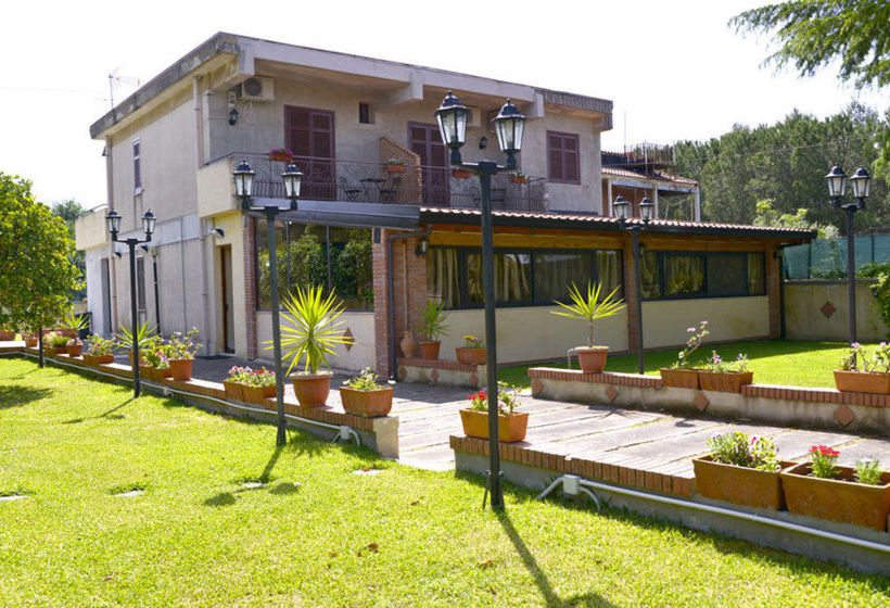 مبيت وإفطار Villa Sole Dell'etna