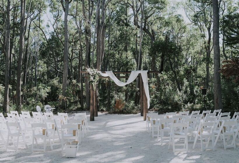 Eight Willows Retreat