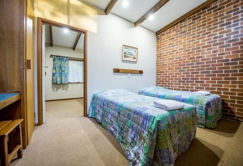 Evedon Lakeside Retreat