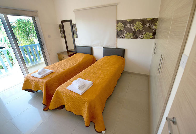 Hara Nissi Beach Villas