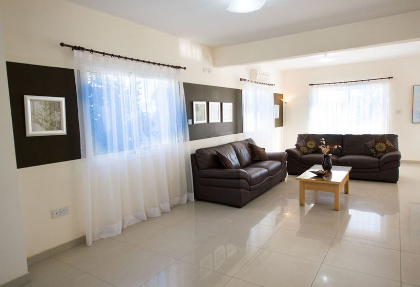 Hara Nissi Beach Villas