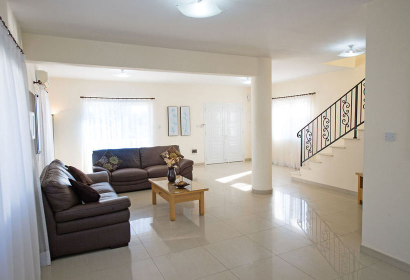 Hara Nissi Beach Villas