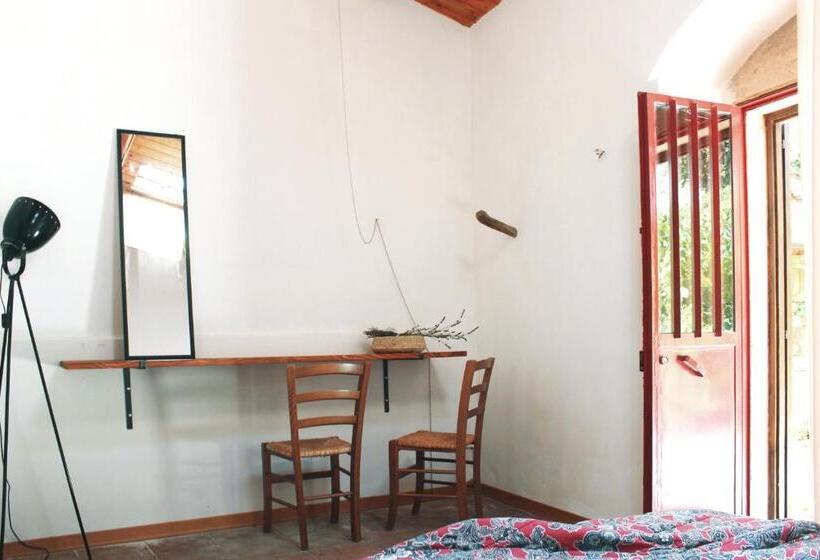 هتل Agriturismo Terra Di Pace