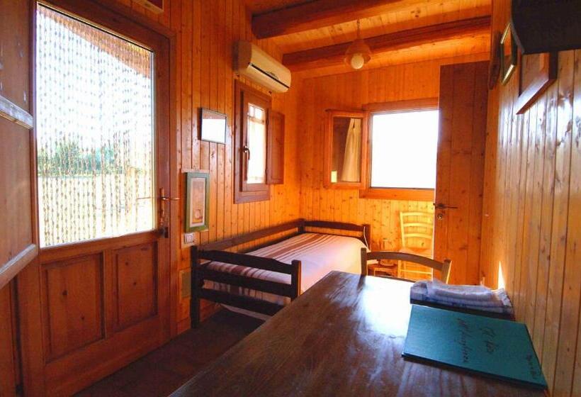 هتل Agriturismo Terra Di Pace