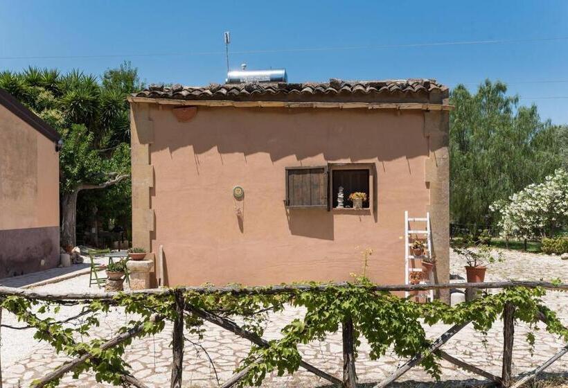 هتل Agriturismo Terra Di Pace