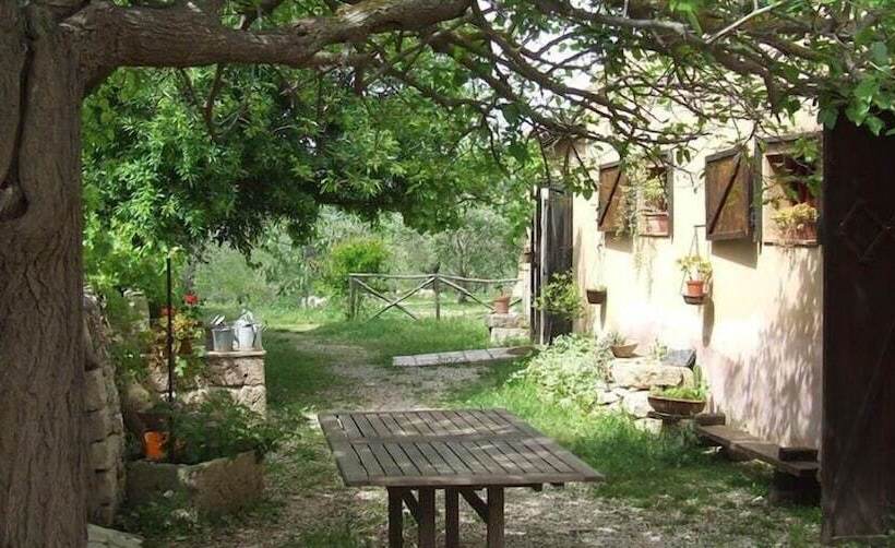 هتل Agriturismo Terra Di Pace