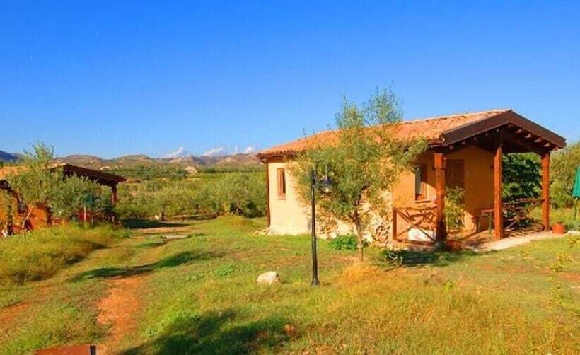 هتل Agriturismo Terra Di Pace