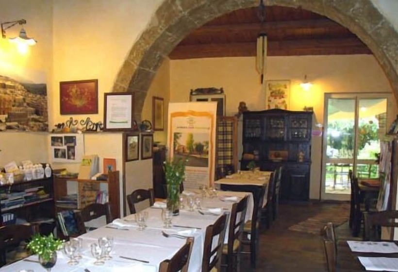 هتل Agriturismo Terra Di Pace