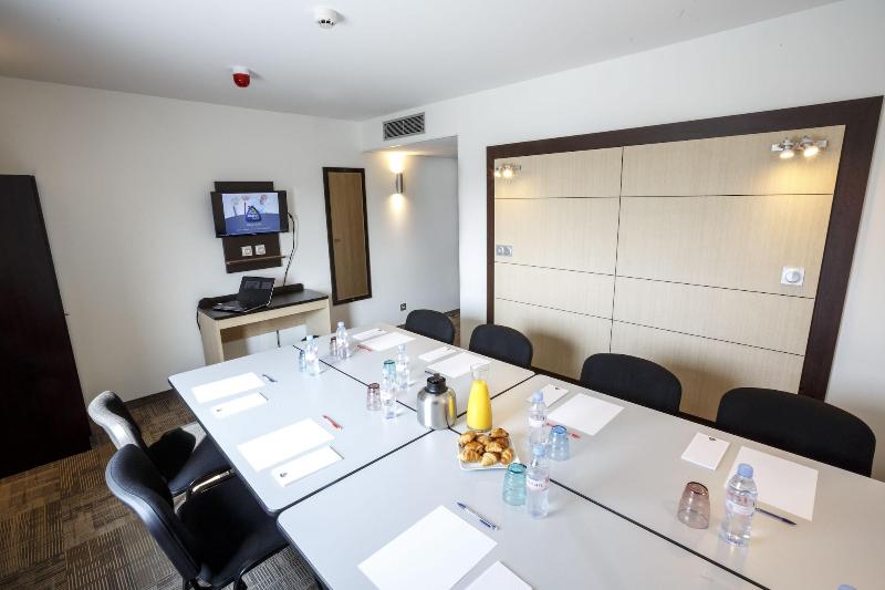 酒店 Akena City Reims Bezannes