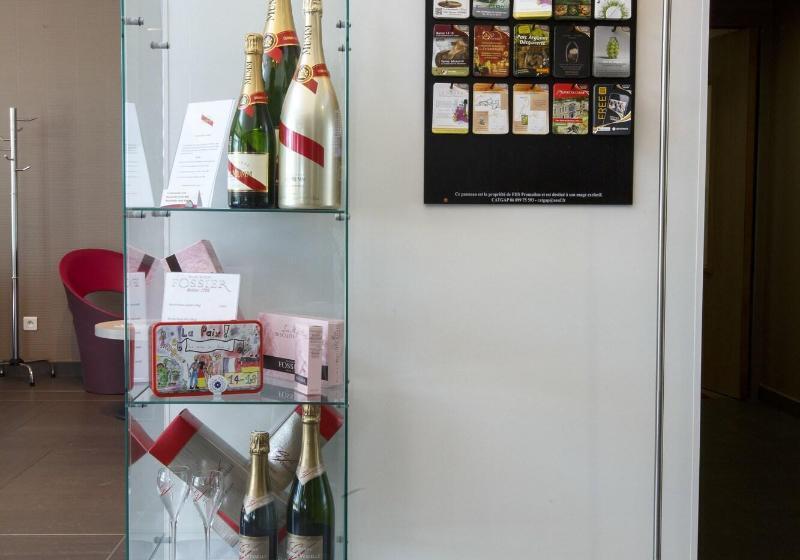 ホテル Akena City Reims Bezannes