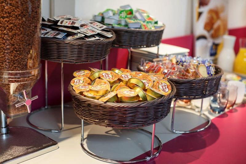 בית מלון כפרי Akena City Reims Bezannes