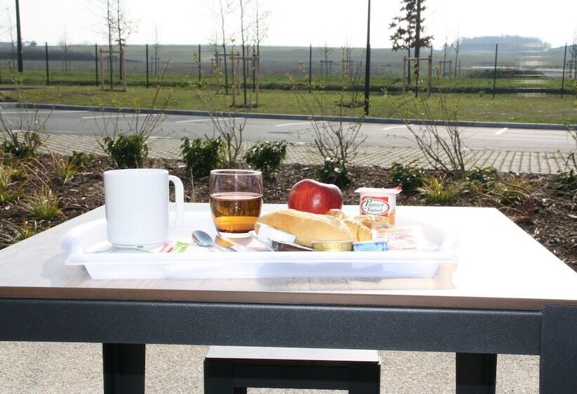 ホテル Akena City Reims Bezannes