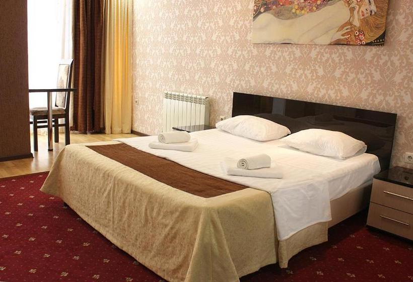 בית מלון כפרי Alians