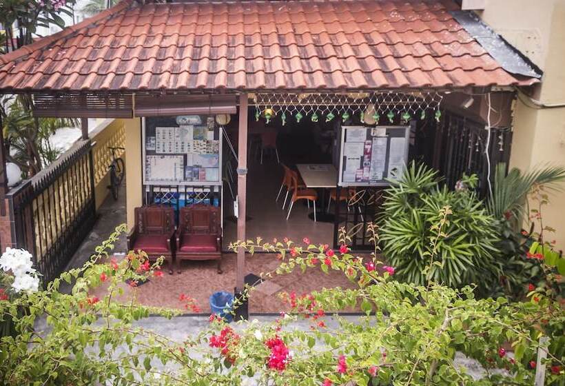 בית מלון כפרי Anggerik Lodging