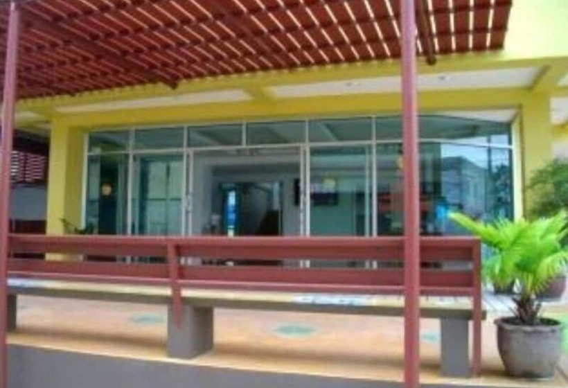 호텔 Baan Jantra Place