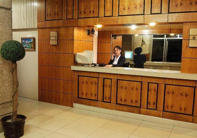 هتل Bamboo Garden Bussiness Inn