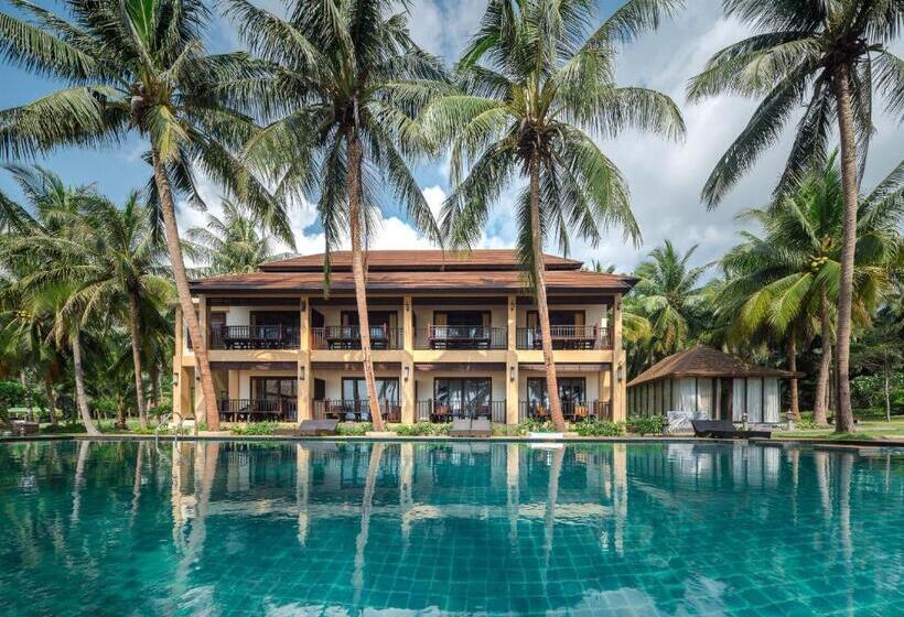 Отель Bansaithong Beach Resort