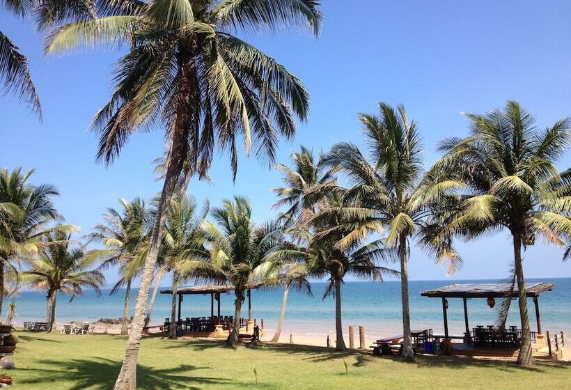 בית מלון כפרי Bansaithong Beach Resort