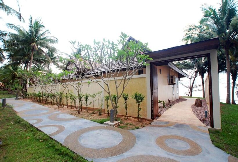 בית מלון כפרי Bansaithong Beach Resort