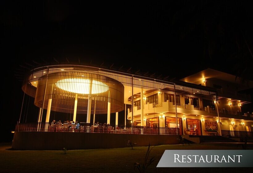 בית מלון כפרי Bansaithong Beach Resort