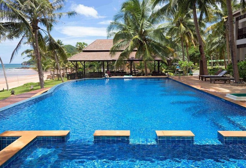 בית מלון כפרי Bansaithong Beach Resort