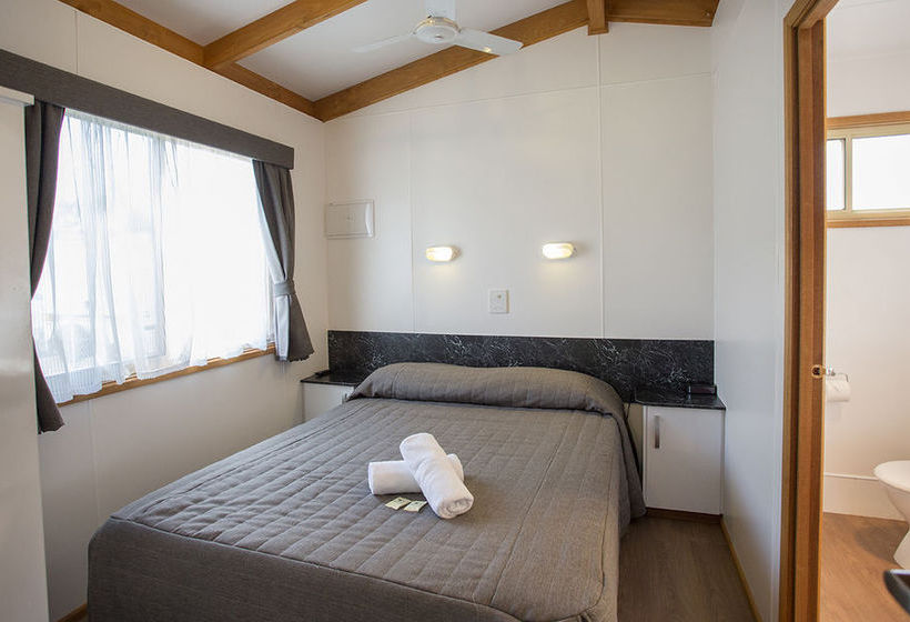 Отель Barossa Tourist Park