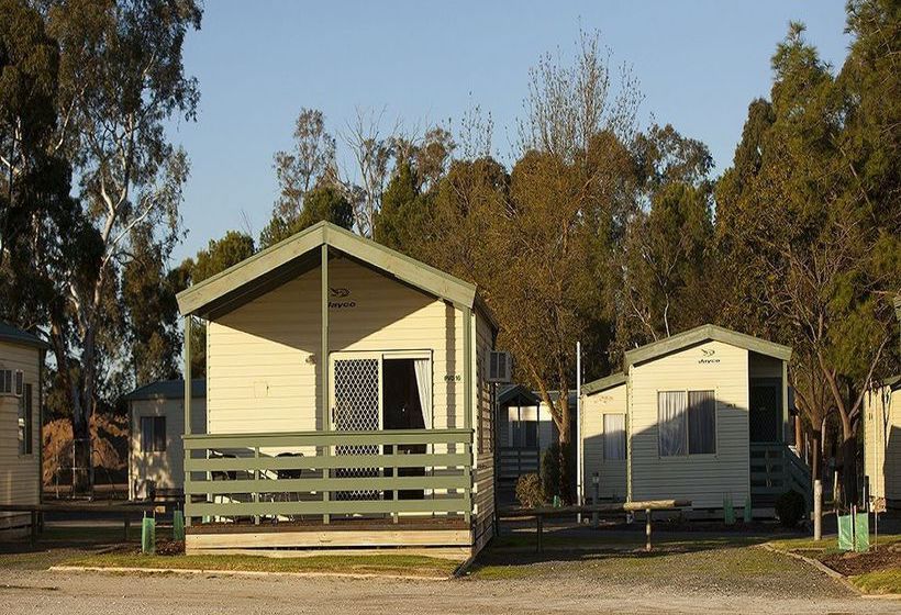 Отель Barossa Tourist Park